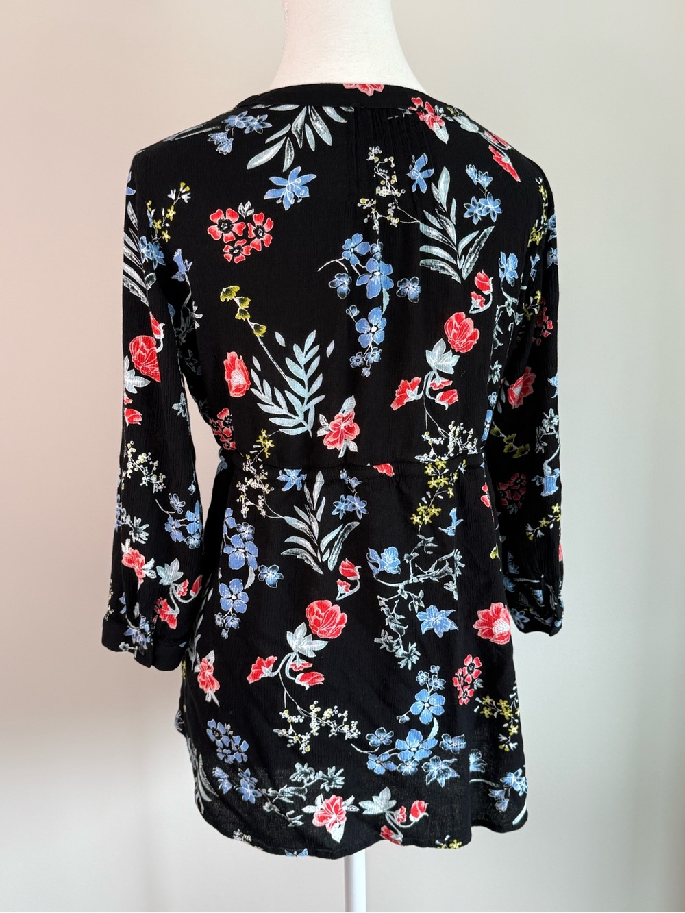 Hilary Radley Black Floral Drawstring Tunic Blouse Large - Picture 4 of 5
